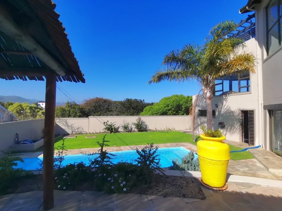 4 Bedroom Property for Sale in Vermont Western Cape